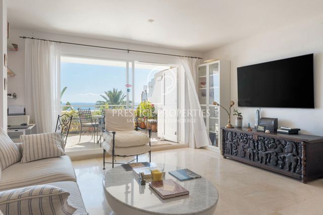2 chambre Appartement à vendre à Santa Eulalia / Santa Eularia avec piscine garage - 680 000 € (Ref: 10113484)