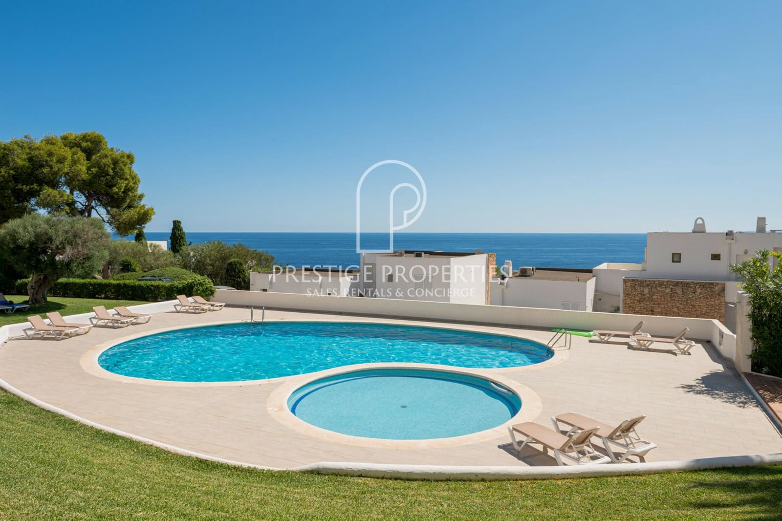 2 bedroom Apartment for sale in Santa Eulalia / Santa Eularia with pool garage - € 680,000 (Ref: 10113484)