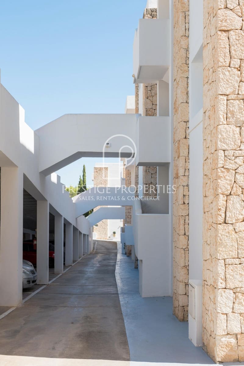 2 bedroom Apartment for sale in Santa Eulalia / Santa Eularia with pool garage - € 680,000 (Ref: 10113484)