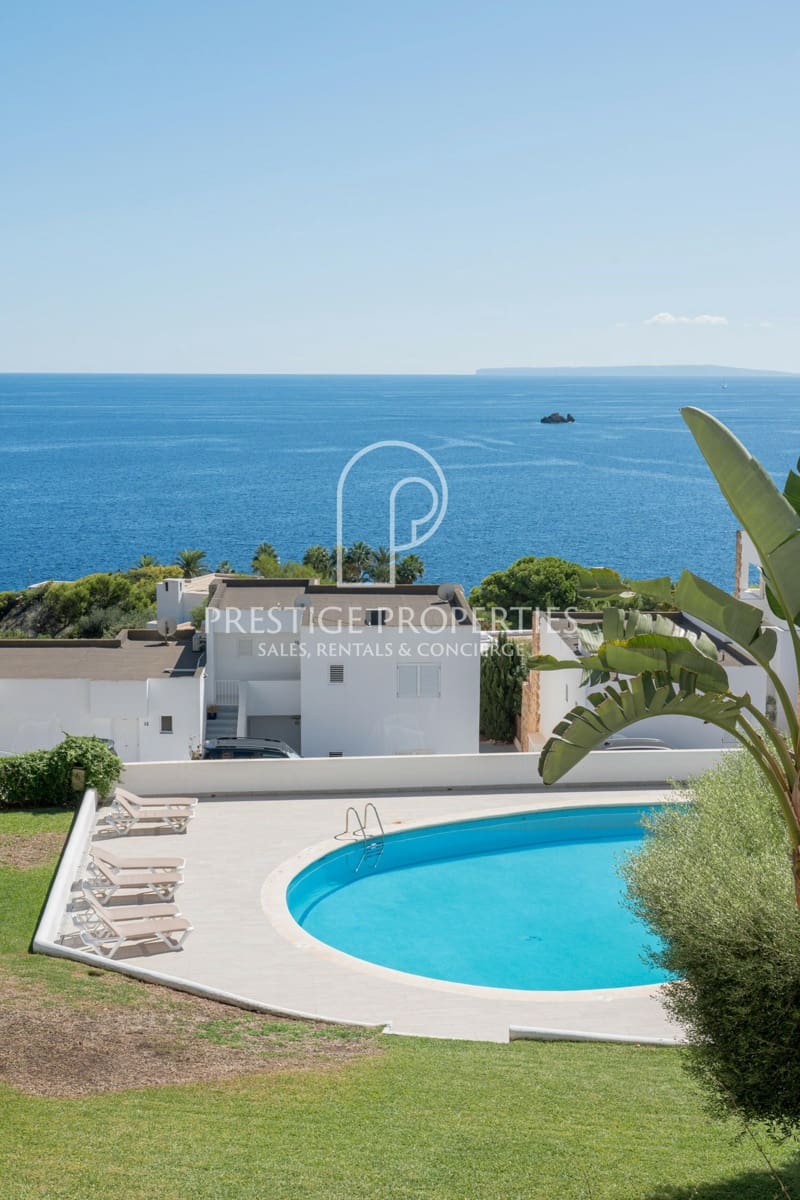 2 bedroom Apartment for sale in Santa Eulalia / Santa Eularia with pool garage - € 680,000 (Ref: 10113484)