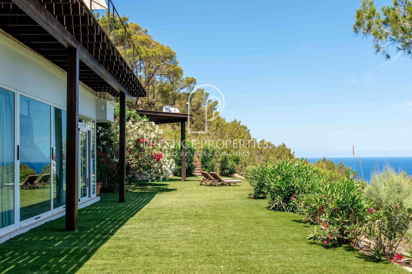 6 bedroom Villa for sale in San Jose / Sant Josep de Sa Talaia with pool garage - € 8,500,000 (Ref: 10118657)