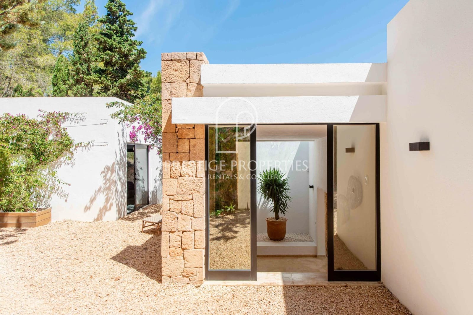 6 bedroom Villa for sale in San Jose / Sant Josep de Sa Talaia with pool garage - € 8,500,000 (Ref: 10118657)