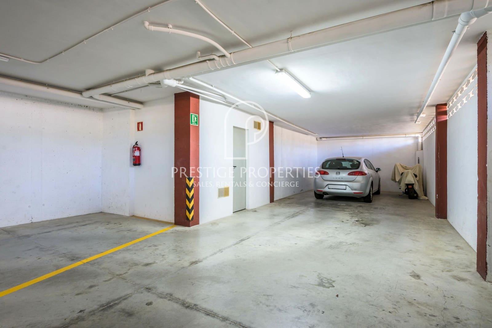 2 bedroom Penthouse for sale in Ibiza / Eivissa town with garage - € 790,000 (Ref: 10168023)