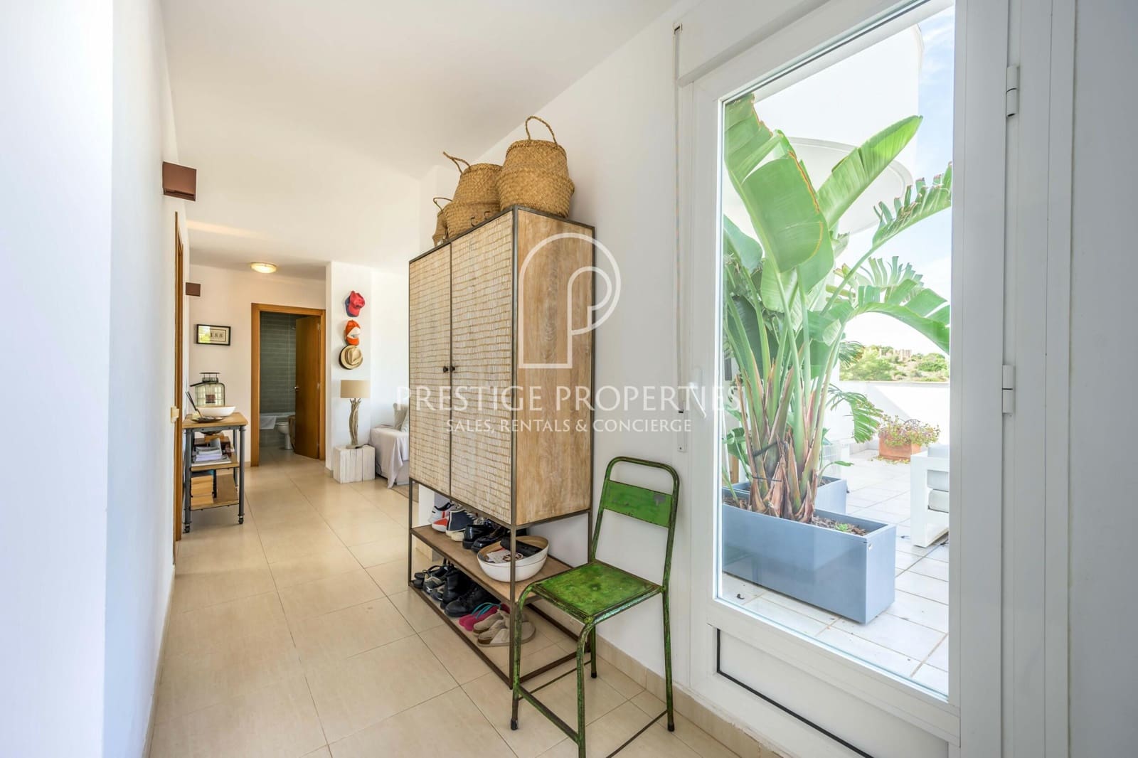 2 bedroom Penthouse for sale in Ibiza / Eivissa town with garage - € 790,000 (Ref: 10168023)