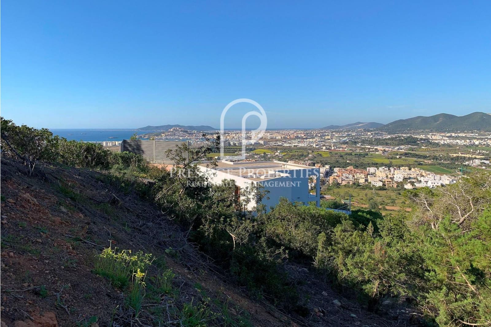 Grunde uden byggetilladelser til salg i Santa Eulalia / Santa Eularia - € 2.340.000 (Ref: 6732180)