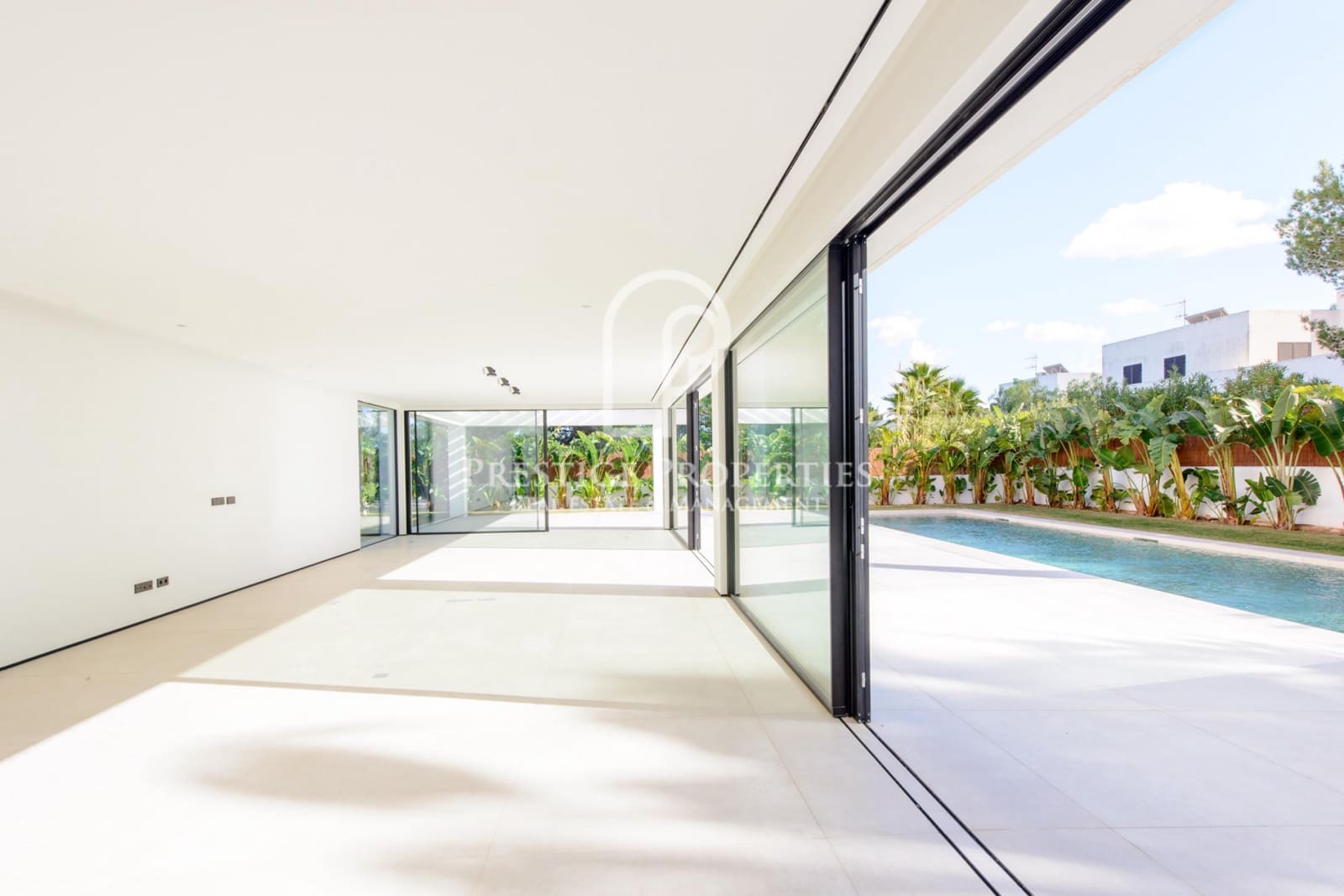 4 bedroom Villa for sale in San Jose / Sant Josep de Sa Talaia with pool garage - € 2,750,000 (Ref: 7266971)