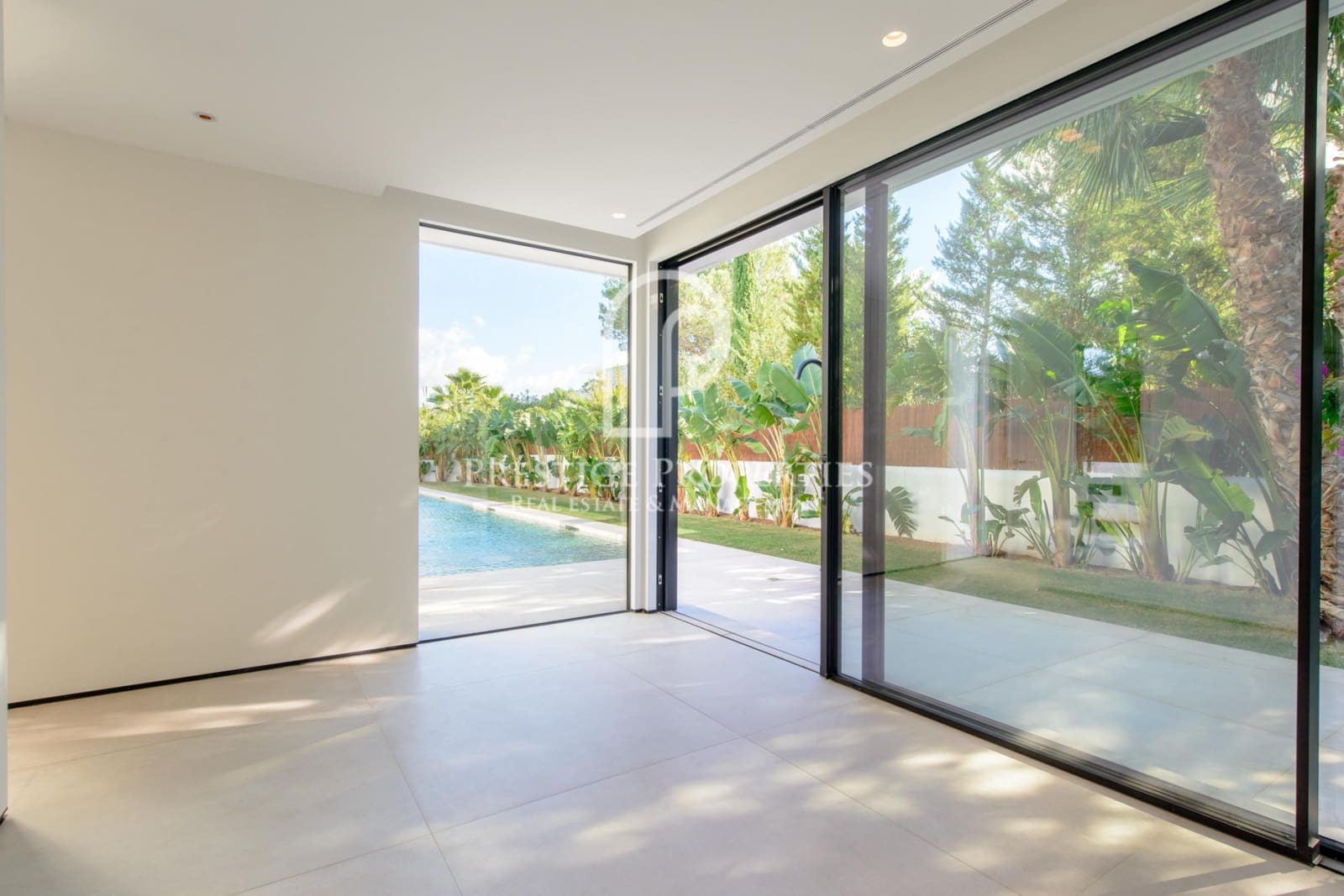 4 bedroom Villa for sale in San Jose / Sant Josep de Sa Talaia with pool garage - € 2,750,000 (Ref: 7266971)