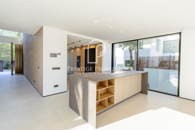 4 soveværelse Villa til salg i San Jose / Sant Josep de Sa Talaia med swimmingpool garage - € 2.750.000 (Ref: 7266971)