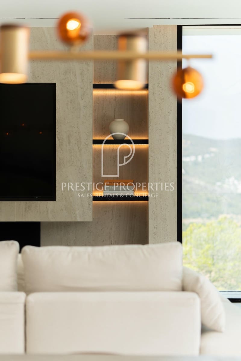 7 sypialnia Willa na sprzedaż w Santa Eulalia / Santa Eularia z basenem garażem - 6 300 000 € (Ref: 7466969)