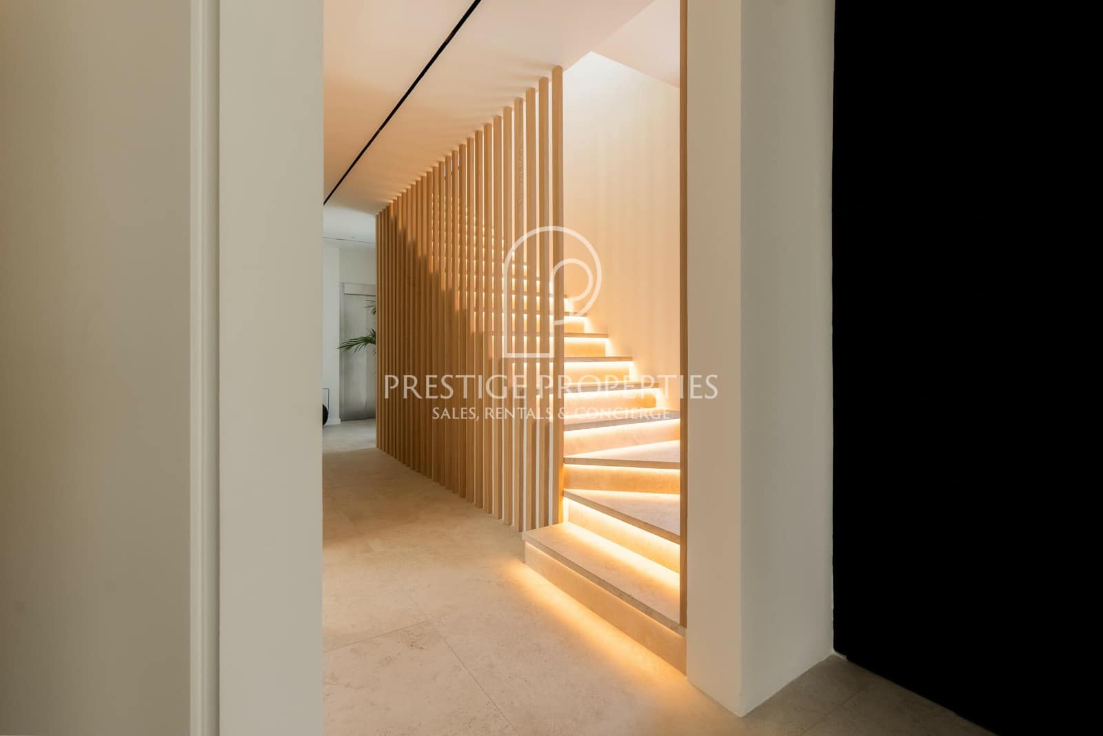 7 sypialnia Willa na sprzedaż w Santa Eulalia / Santa Eularia z basenem garażem - 6 300 000 € (Ref: 7466969)