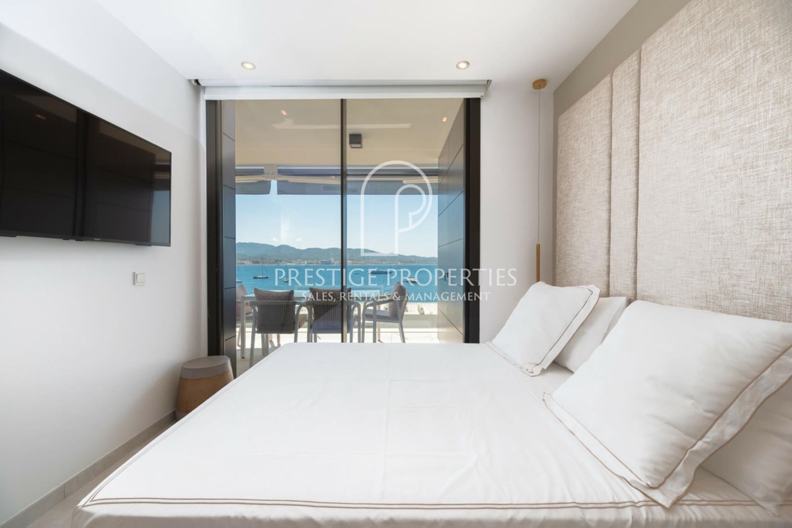 2 soveværelse Penthouse til salg i Sant Antoni de Portmany med swimmingpool garage - € 1.200.000 (Ref: 7748915)