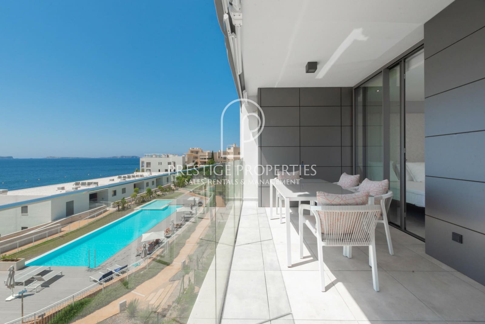 2 soveværelse Penthouse til salg i Sant Antoni de Portmany med swimmingpool garage - € 1.200.000 (Ref: 7748915)