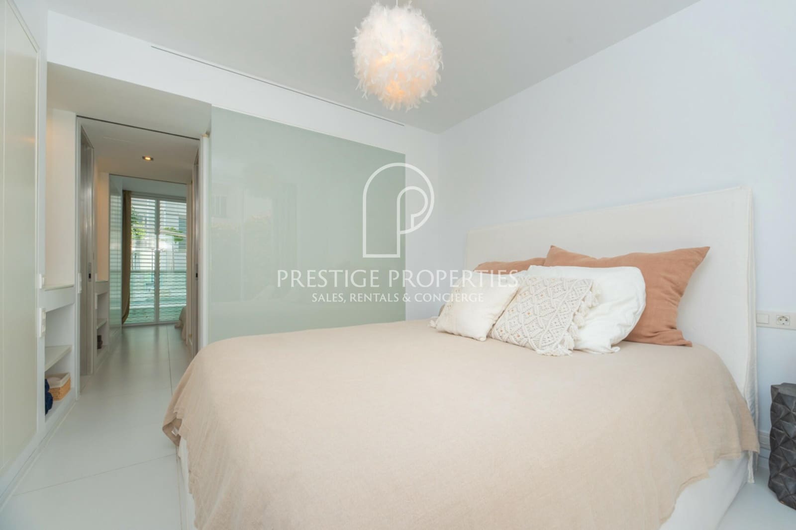 2 slaapkamer Flat te koop in Ibiza dorp met zwembad garage - € 750.000 (Ref: 7877403)