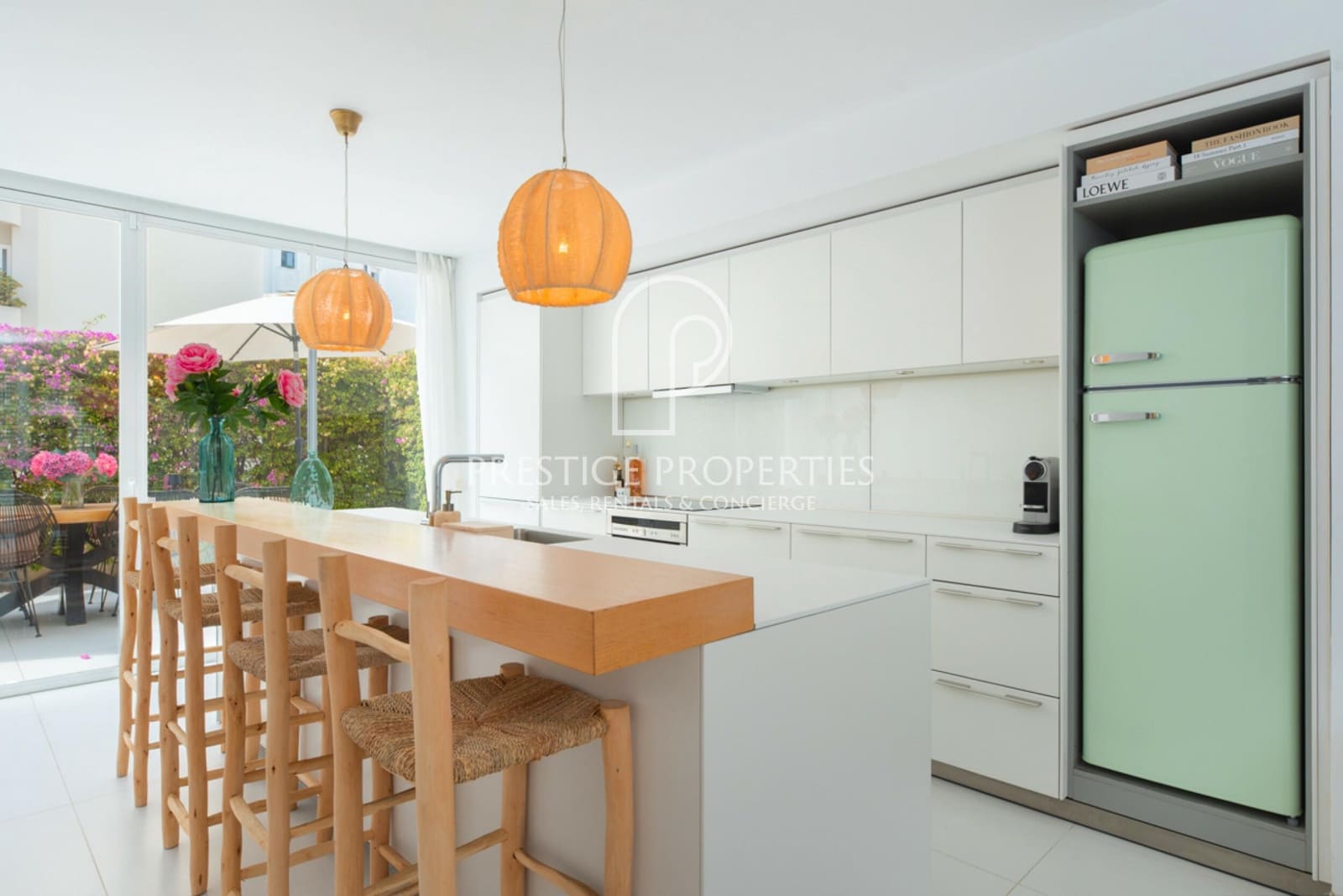 2 slaapkamer Flat te koop in Ibiza dorp met zwembad garage - € 750.000 (Ref: 7877403)