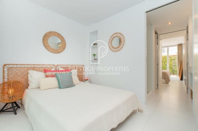 2 slaapkamer Flat te koop in Ibiza dorp met zwembad garage - € 750.000 (Ref: 7877403)
