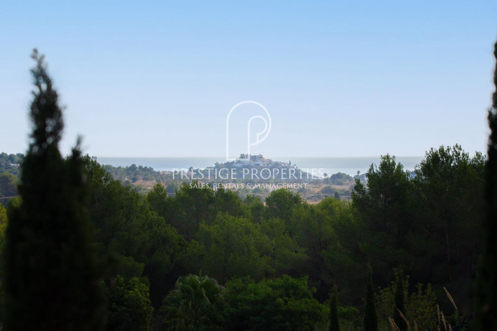 4 soveværelse Finca/Landehus til salg i Sant Joan de Labritja med swimmingpool garage - € 2.190.000 (Ref: 7921564)