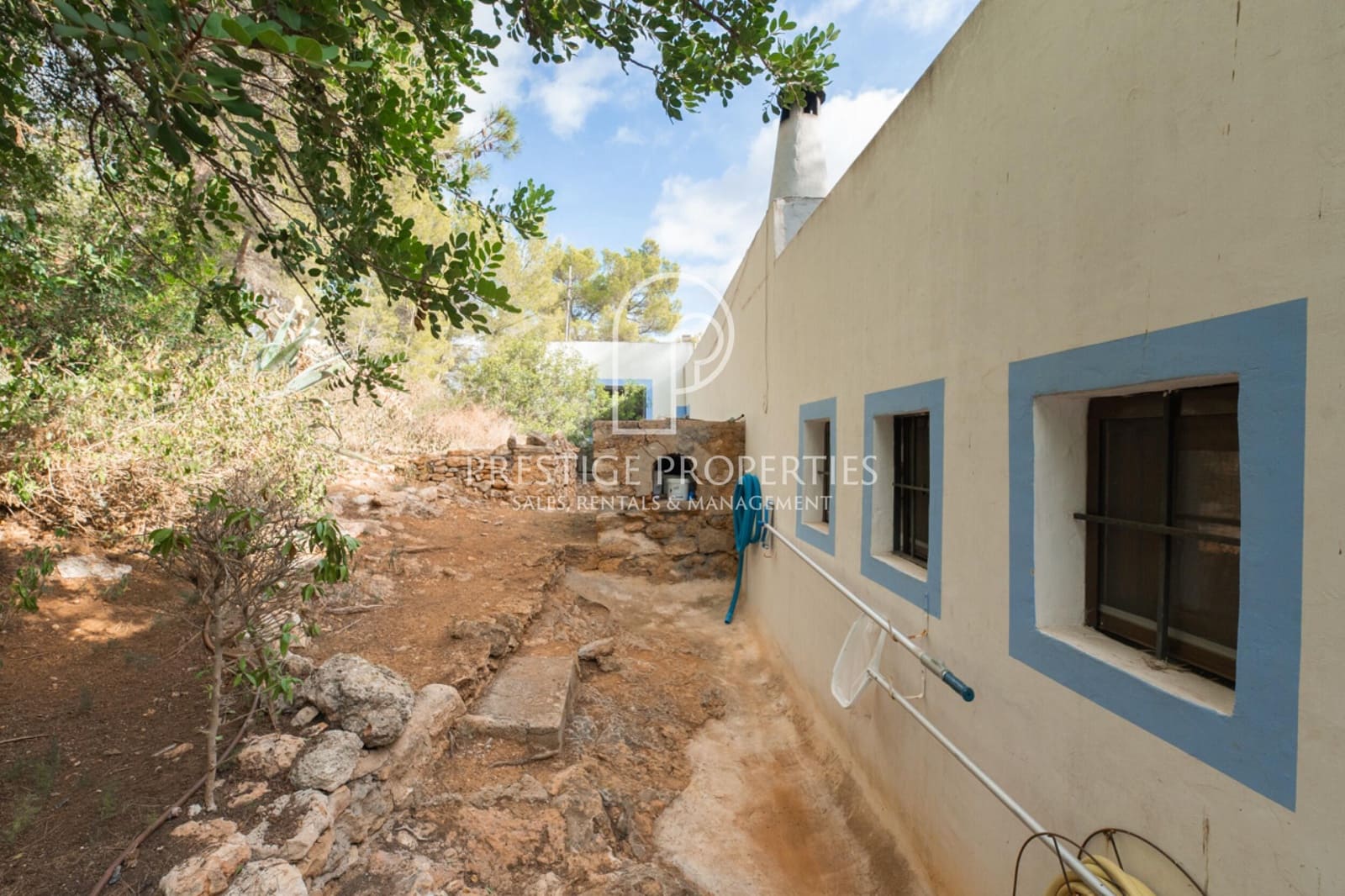 4 soveværelse Finca/Landehus til salg i Sant Joan de Labritja med swimmingpool garage - € 2.190.000 (Ref: 7921564)