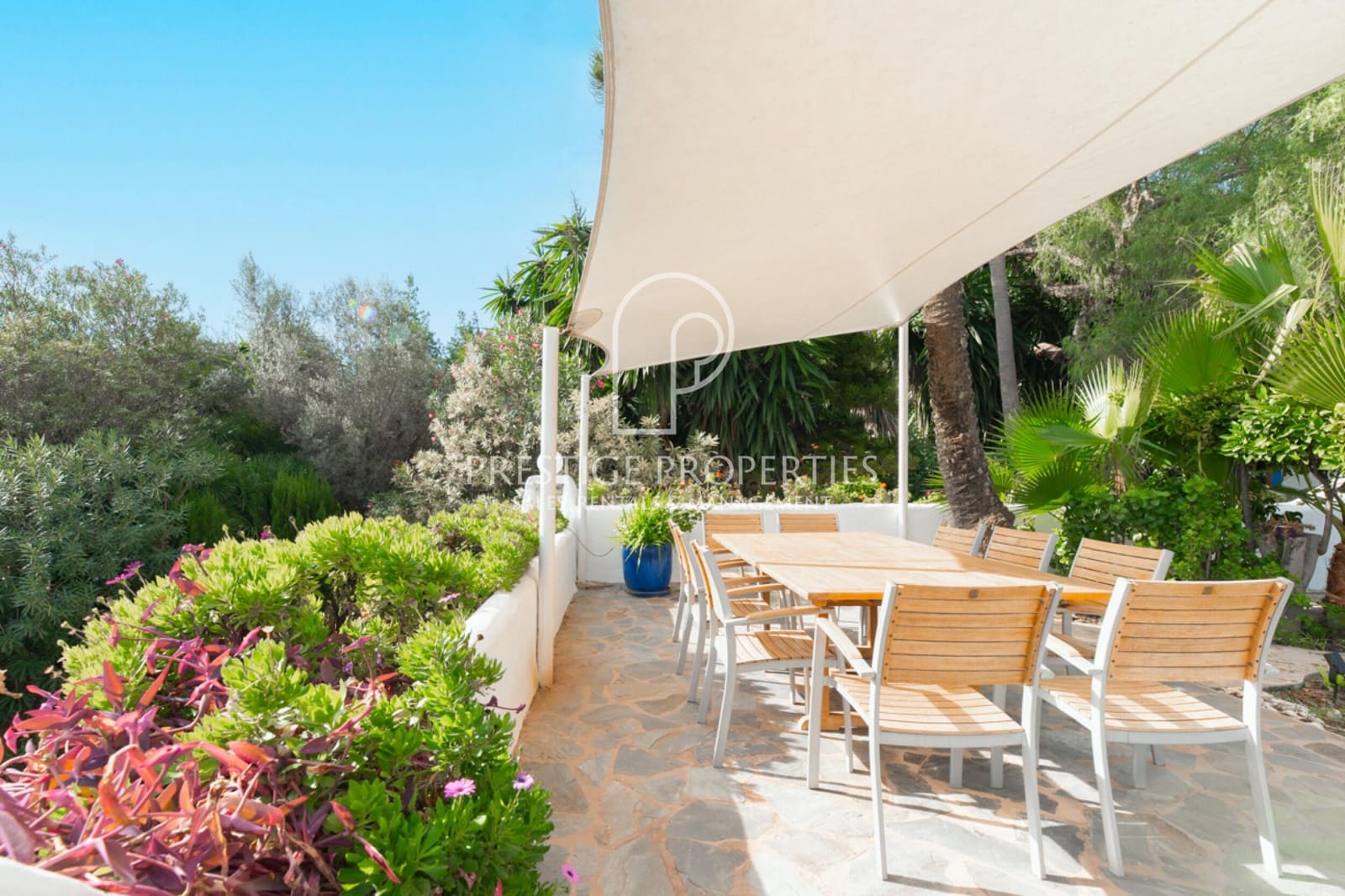 4 soveværelse Finca/Landehus til salg i Sant Joan de Labritja med swimmingpool garage - € 2.190.000 (Ref: 7921564)