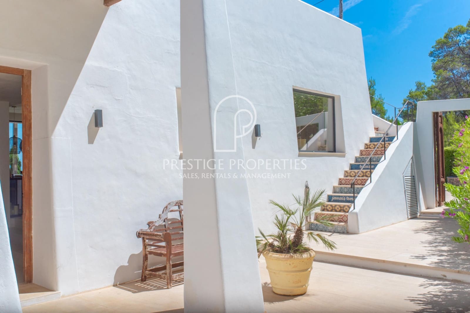 7 Zimmer Villa zu verkaufen in Santa Eulalia / Santa Eularia mit Pool Garage - 5.400.000 € (Ref: 8113278)