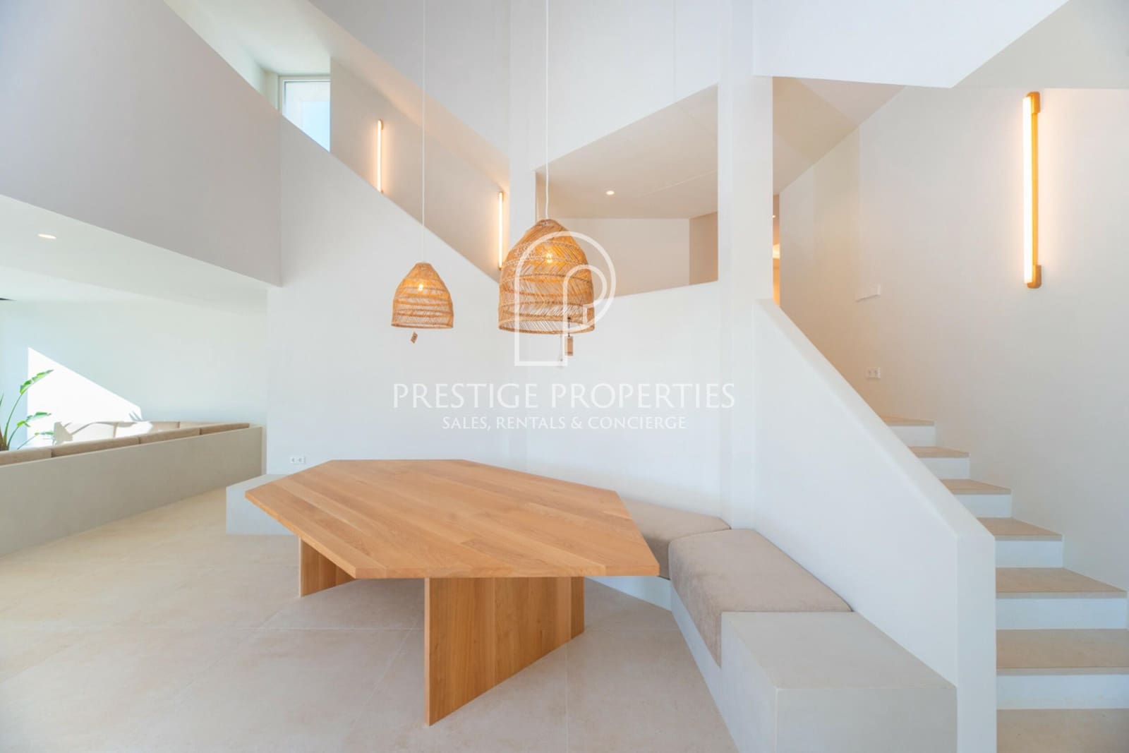 6 bedroom Villa for sale in Santa Eulalia / Santa Eularia with pool garage - € 3,400,000 (Ref: 8113280)