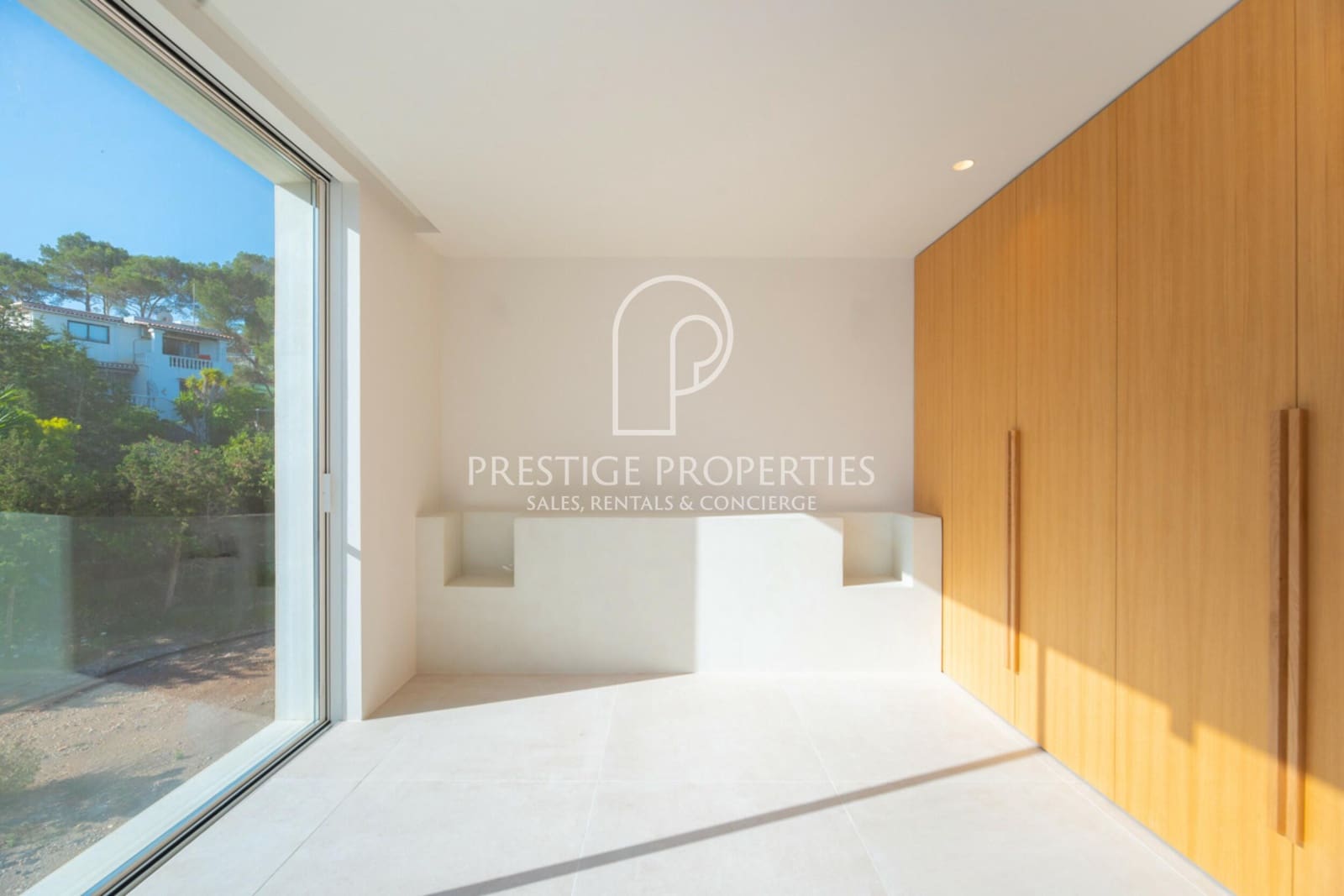 6 bedroom Villa for sale in Santa Eulalia / Santa Eularia with pool garage - € 3,400,000 (Ref: 8113280)