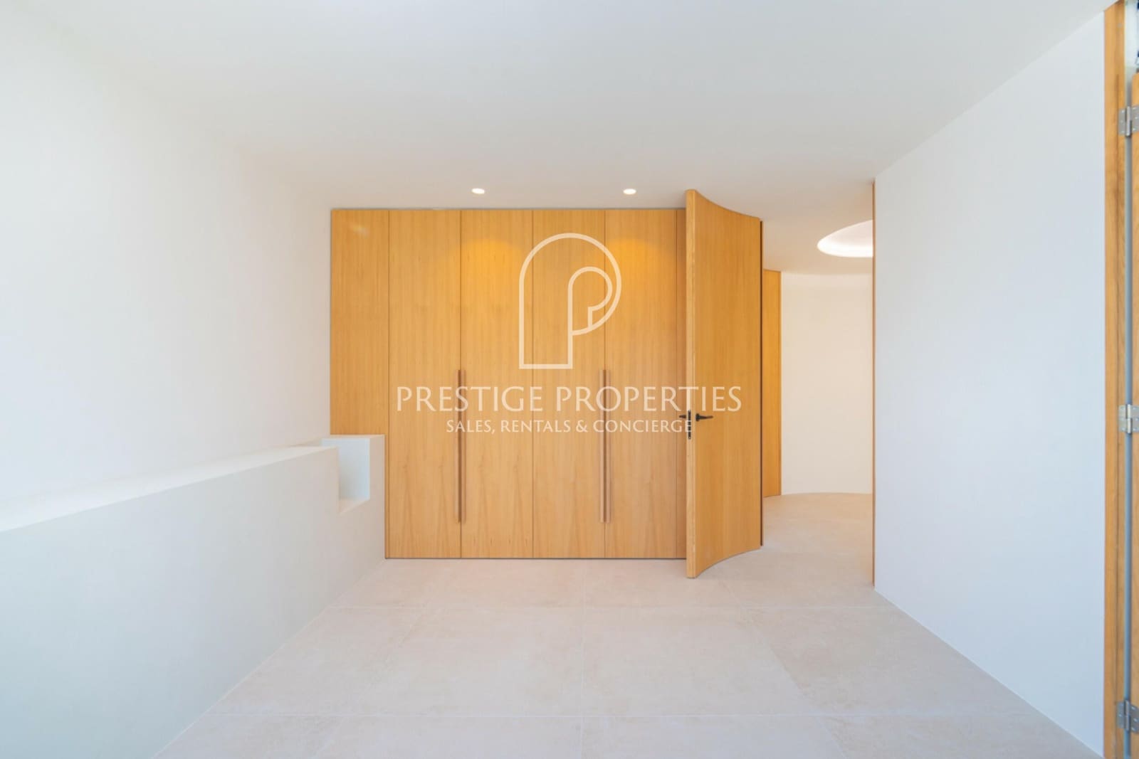 6 bedroom Villa for sale in Santa Eulalia / Santa Eularia with pool garage - € 3,400,000 (Ref: 8113280)