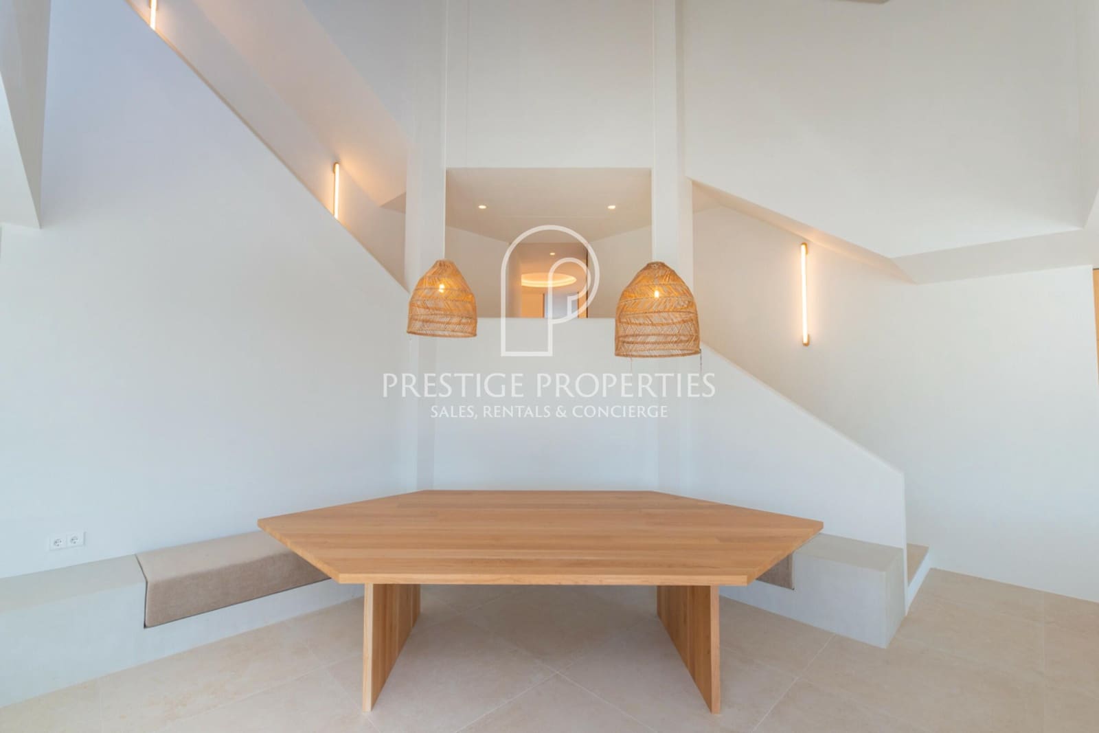 6 bedroom Villa for sale in Santa Eulalia / Santa Eularia with pool garage - € 3,400,000 (Ref: 8113280)