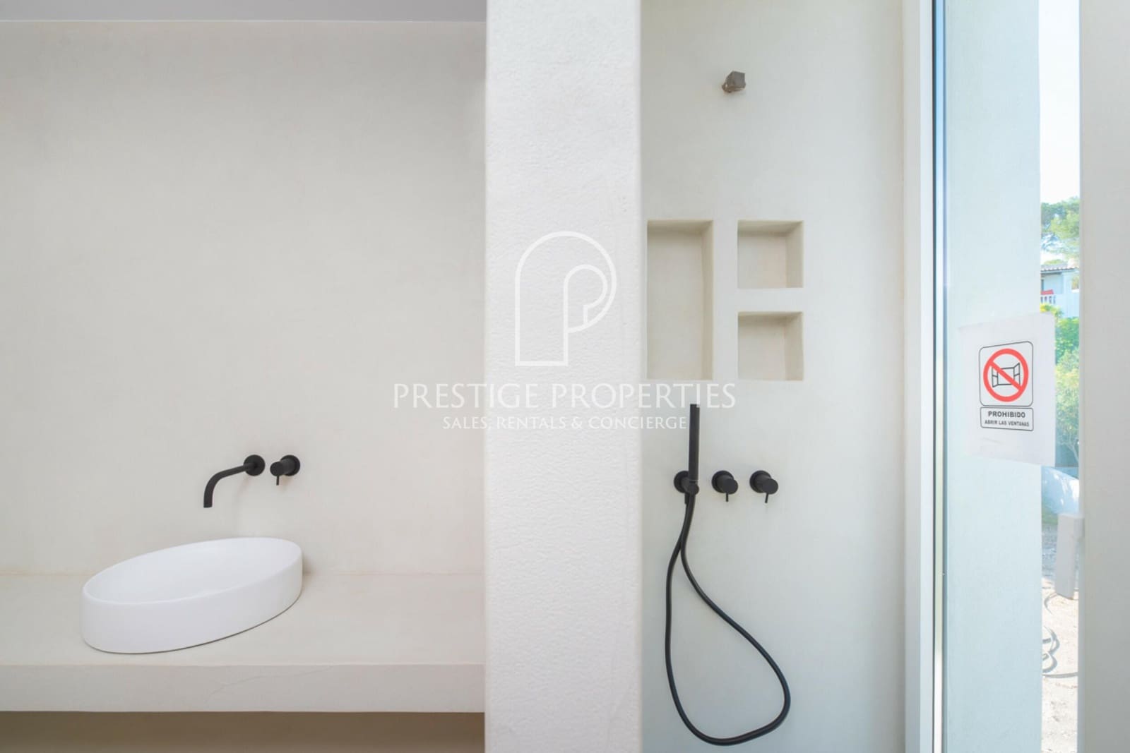 6 bedroom Villa for sale in Santa Eulalia / Santa Eularia with pool garage - € 3,400,000 (Ref: 8113280)