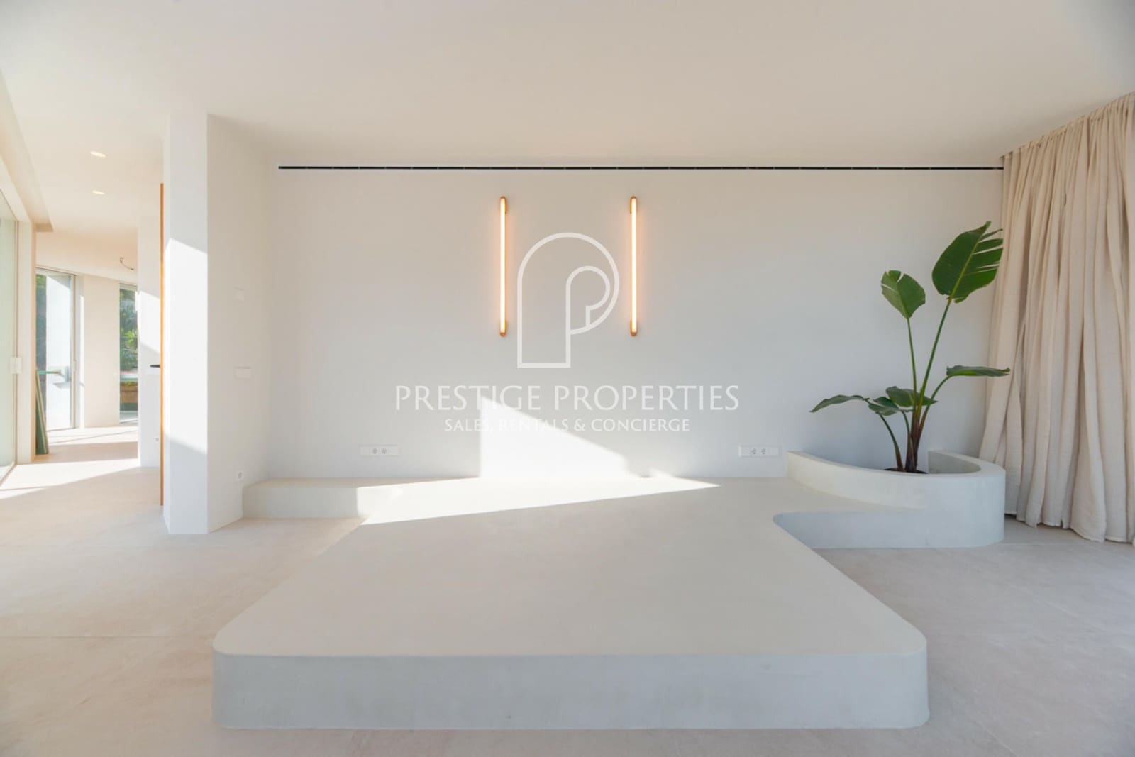 6 bedroom Villa for sale in Santa Eulalia / Santa Eularia with pool garage - € 3,400,000 (Ref: 8113280)