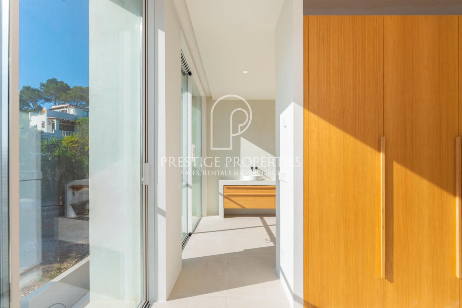 6 bedroom Villa for sale in Santa Eulalia / Santa Eularia with pool garage - € 3,400,000 (Ref: 8113280)