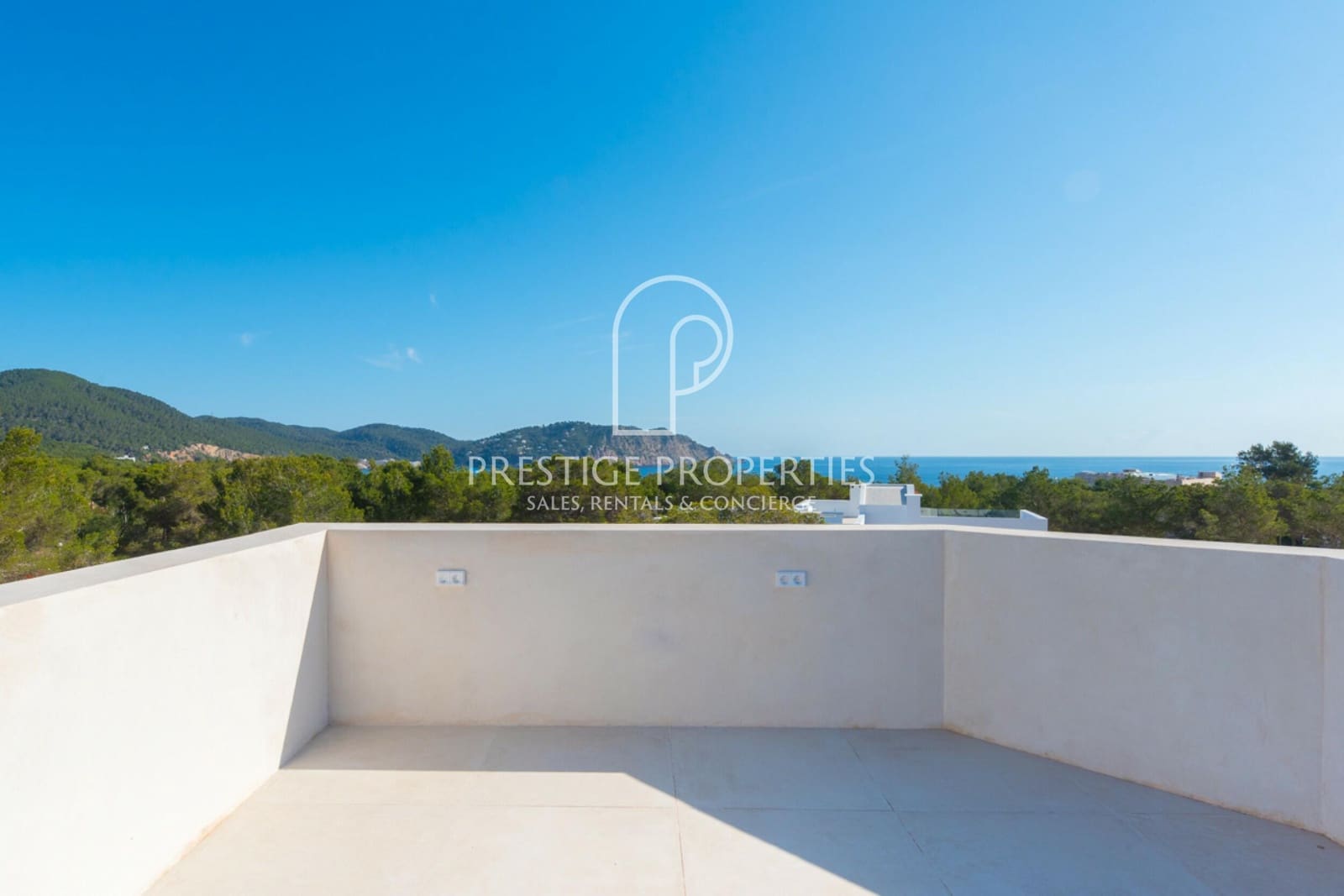6 bedroom Villa for sale in Santa Eulalia / Santa Eularia with pool garage - € 3,400,000 (Ref: 8113280)