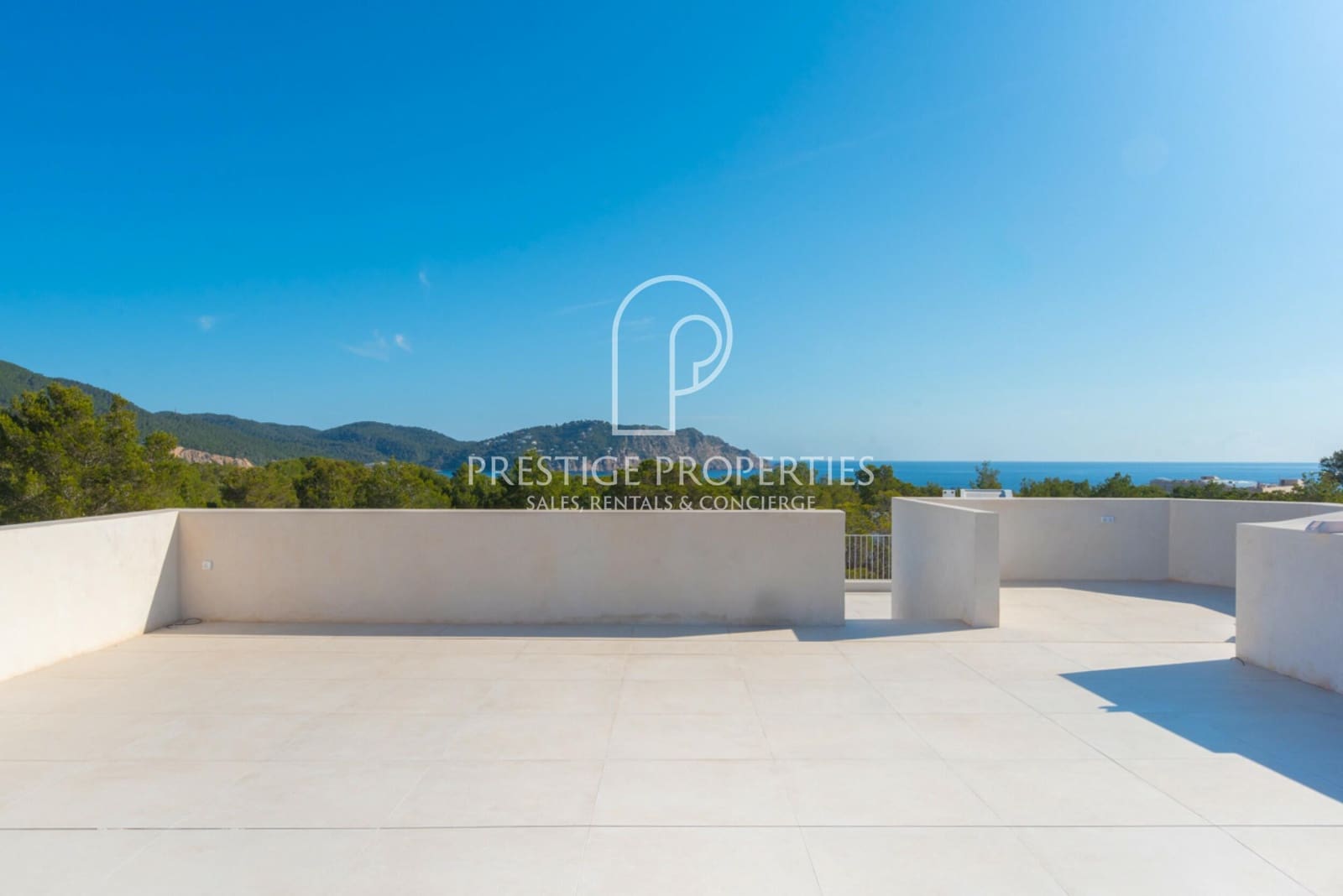 6 bedroom Villa for sale in Santa Eulalia / Santa Eularia with pool garage - € 3,400,000 (Ref: 8113280)