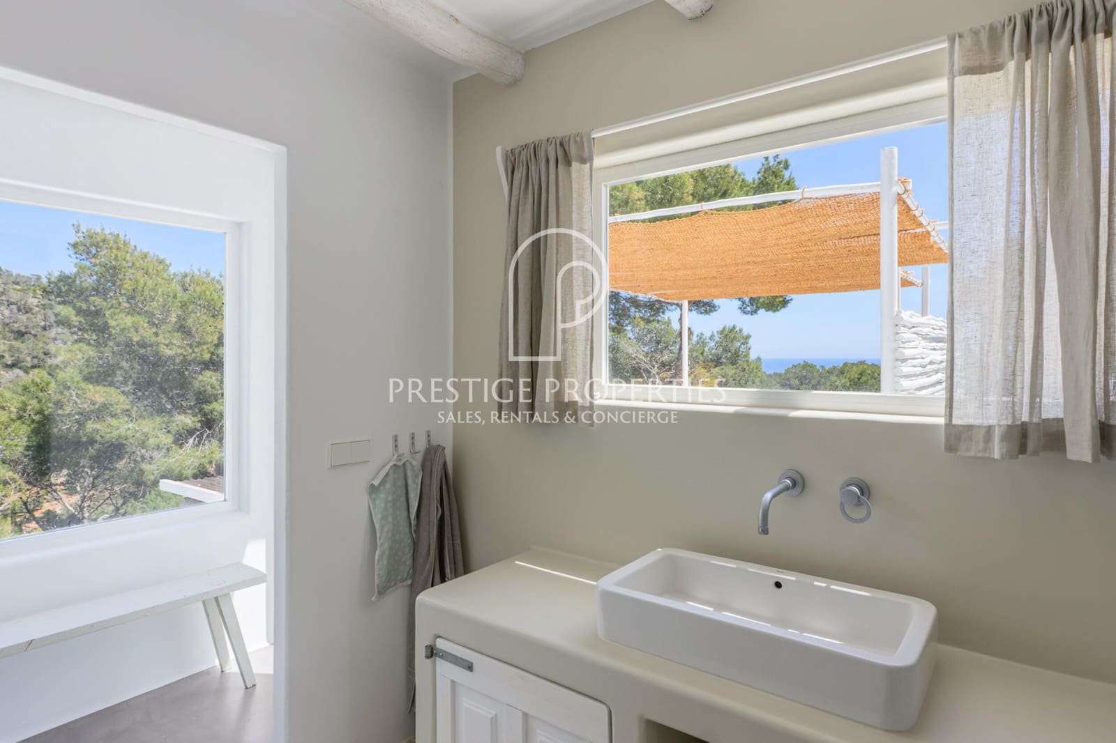 4 slaapkamer Villa te koop in San Jose / Sant Josep de Sa Talaia met zwembad garage - € 2.975.000 (Ref: 8200912)