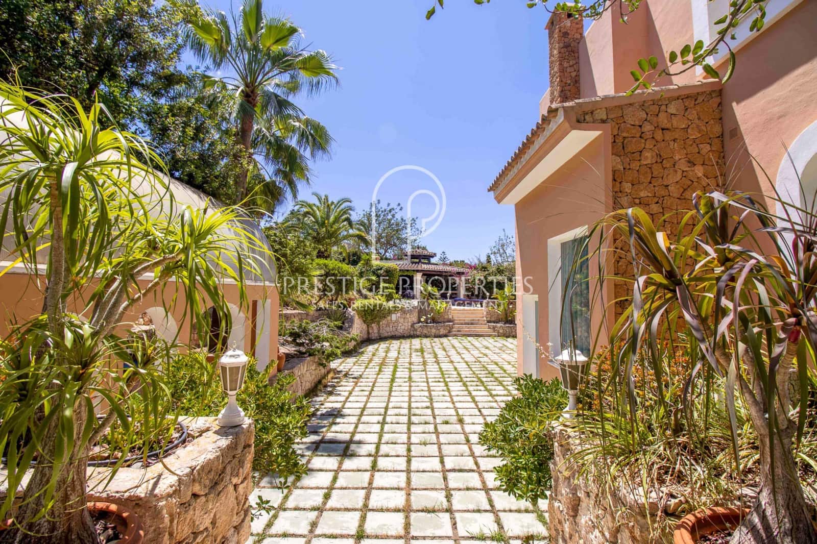 5 chambre Villa/Maison à vendre à Santa Eulalia / Santa Eularia avec piscine garage - 3 960 000 € (Ref: 8286144)