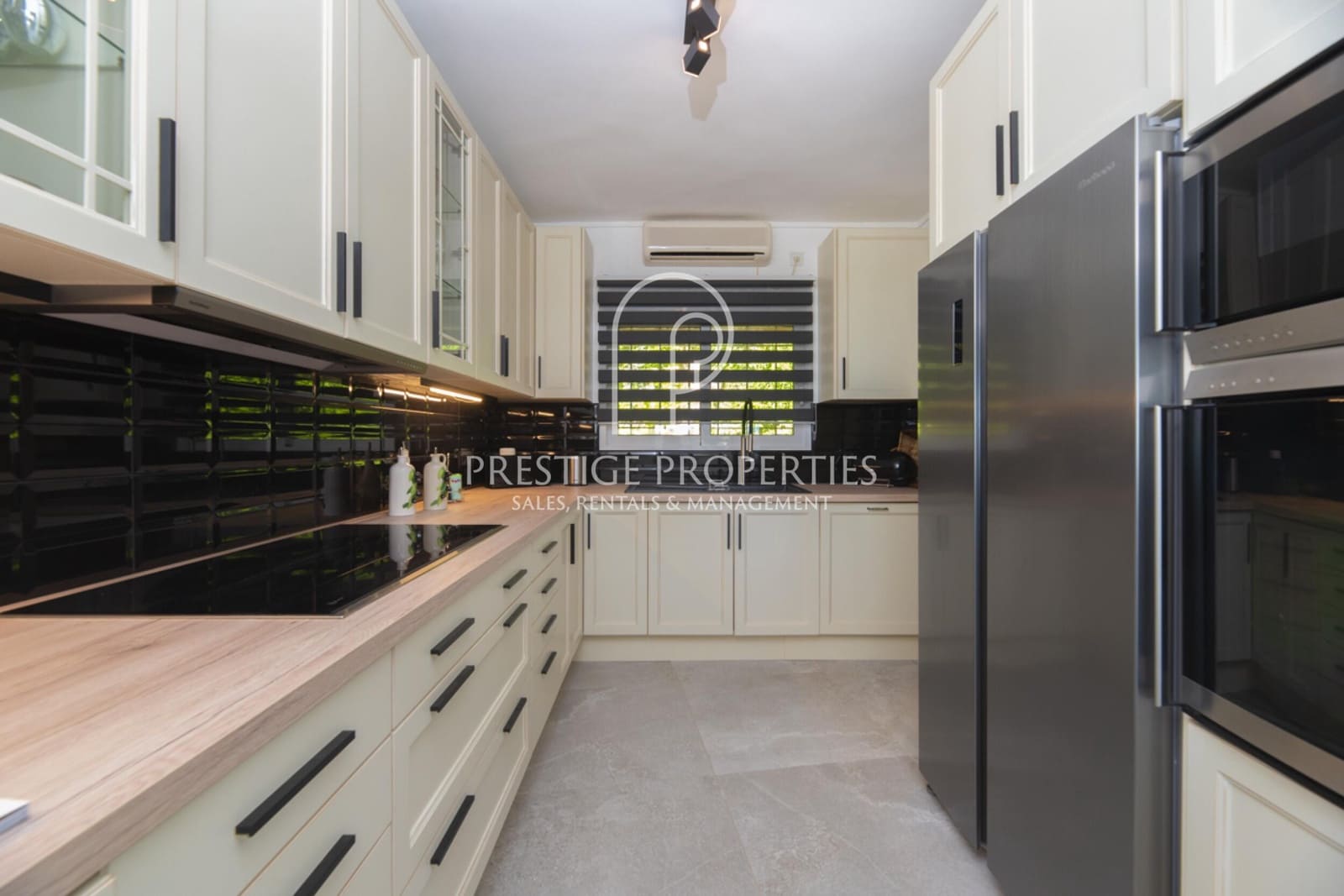 3 makuuhuone Huvila myytävänä paikassa Santa Eulalia / Santa Eularia mukana uima-altaan - 3 950 000 € (Ref: 8321625)