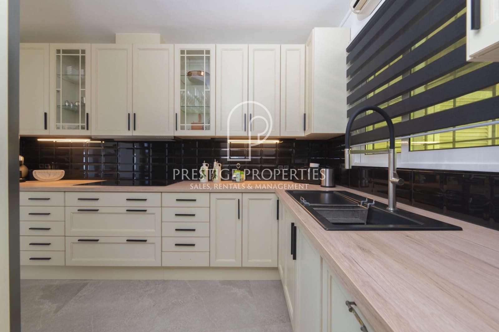 3 makuuhuone Huvila myytävänä paikassa Santa Eulalia / Santa Eularia mukana uima-altaan - 3 950 000 € (Ref: 8321625)