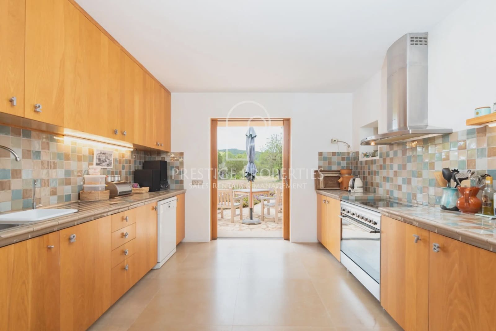 5 soveværelse Finca/Landehus til salg i Sant Antoni de Portmany med swimmingpool garage - € 4.940.000 (Ref: 8390093)