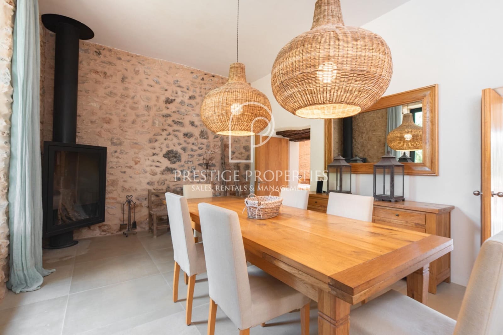 5 soveværelse Finca/Landehus til salg i Sant Antoni de Portmany med swimmingpool garage - € 4.940.000 (Ref: 8390093)