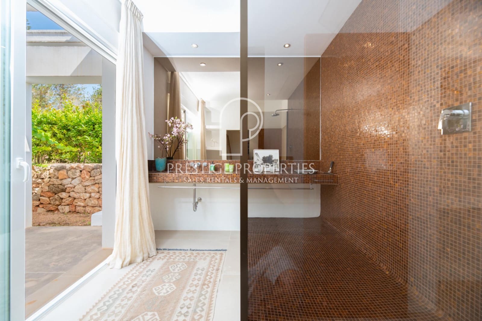 5 soveværelse Finca/Landehus til salg i Sant Antoni de Portmany med swimmingpool garage - € 4.940.000 (Ref: 8390093)