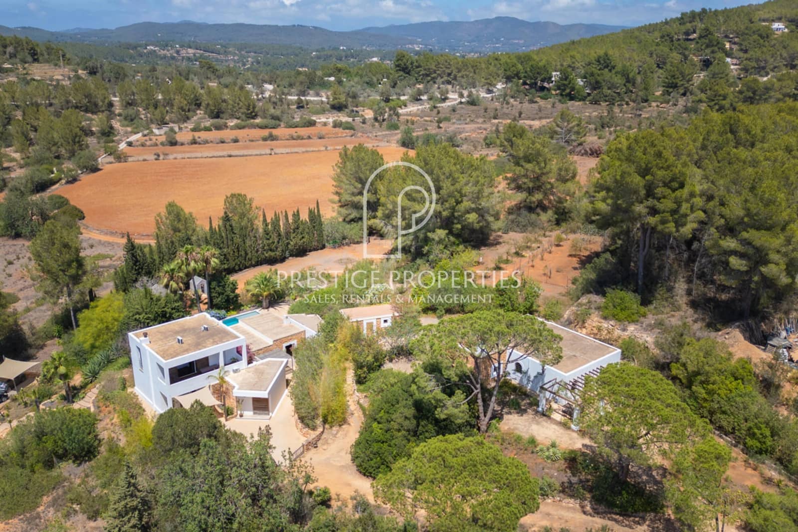7 soveværelse Finca/Landehus til salg i Santa Eulalia / Santa Eularia med swimmingpool - € 5.750.000 (Ref: 8447575)