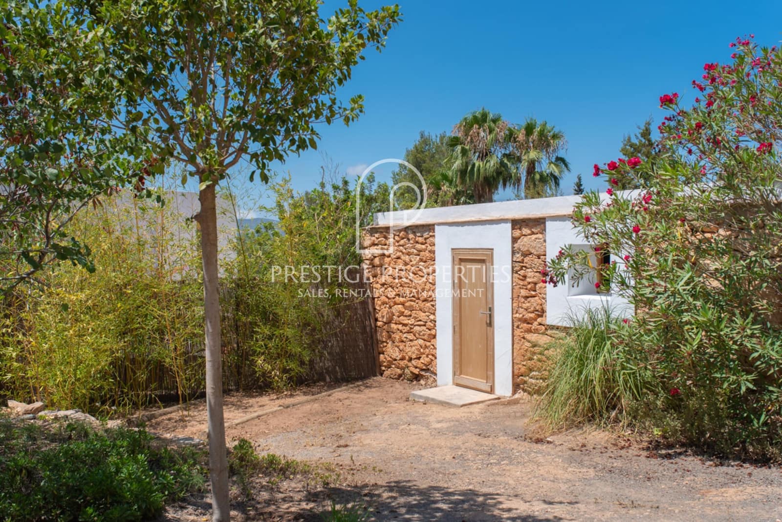 7 soveværelse Finca/Landehus til salg i Santa Eulalia / Santa Eularia med swimmingpool - € 5.750.000 (Ref: 8447575)