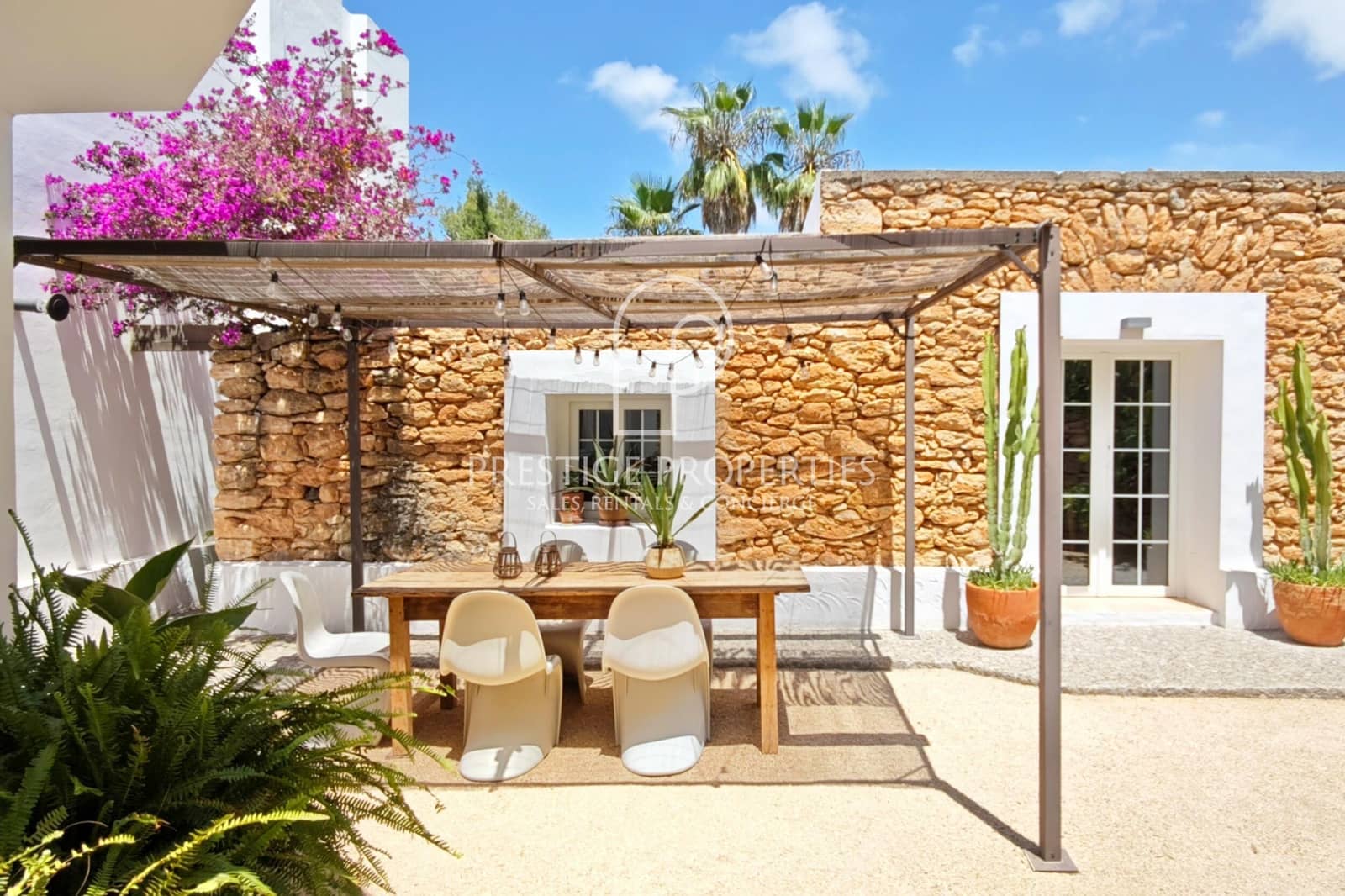 Finca/Casa Rural de 7 habitaciones en Santa Eulalia / Santa Eularia en venta con piscina - 4.950.000 € (Ref: 8447575)