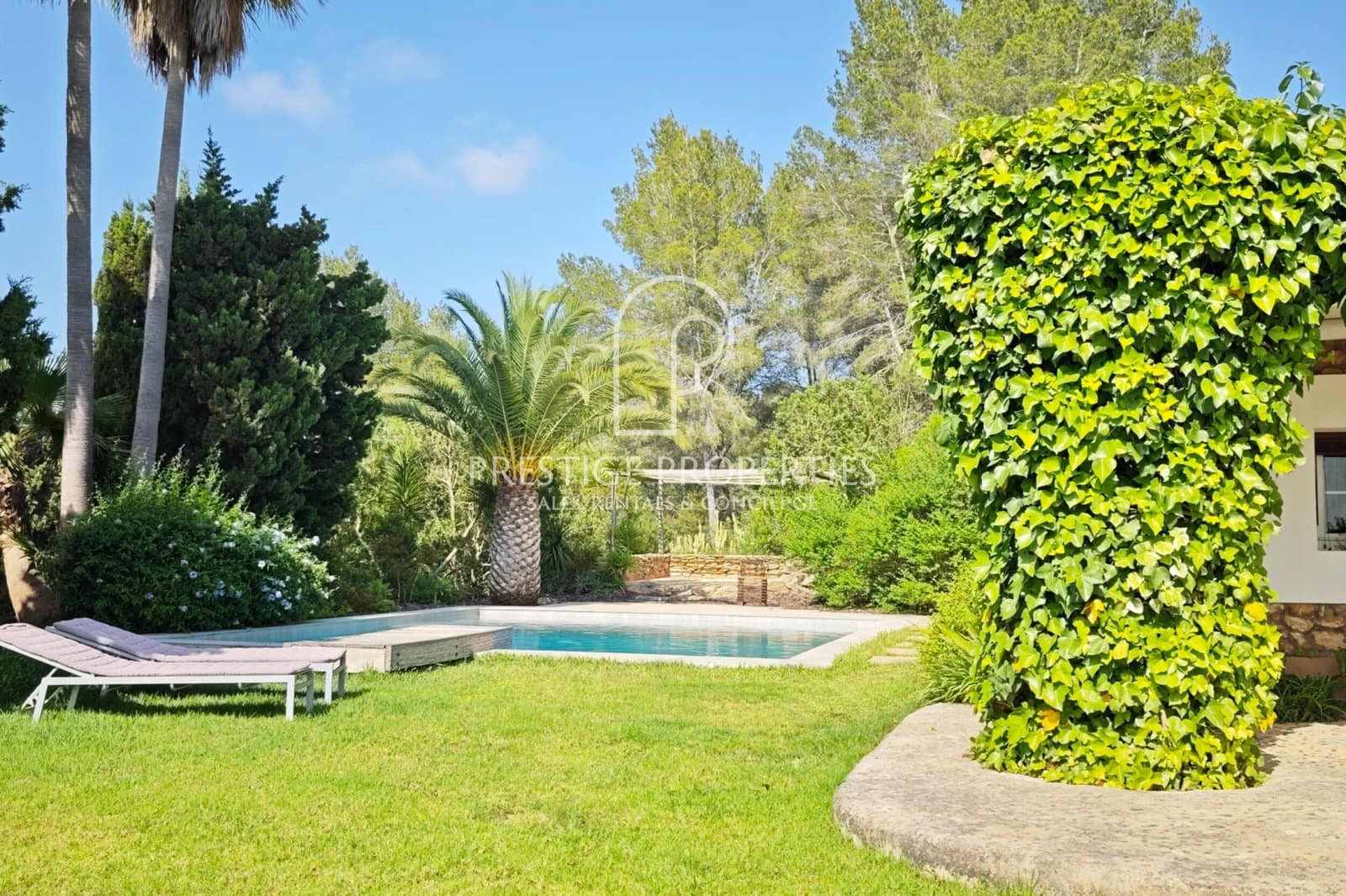Finca/Casa Rural de 7 habitaciones en Santa Eulalia / Santa Eularia en venta con piscina - 4.950.000 € (Ref: 8447575)