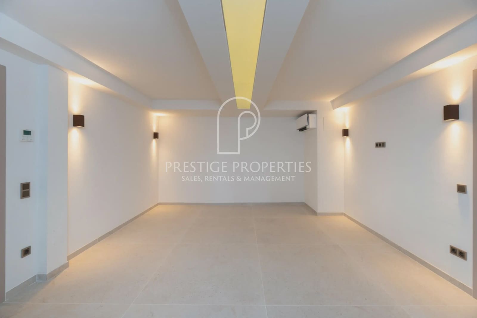 7 slaapkamer Villa te koop in Santa Eulalia / Santa Eularia met zwembad - € 7.900.000 (Ref: 8494548)