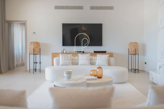 7 slaapkamer Villa te koop in Santa Eulalia / Santa Eularia met zwembad - € 7.900.000 (Ref: 8494548)