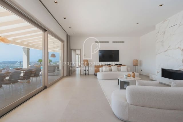 7 slaapkamer Villa te koop in Santa Eulalia / Santa Eularia met zwembad - € 7.900.000 (Ref: 8494548)