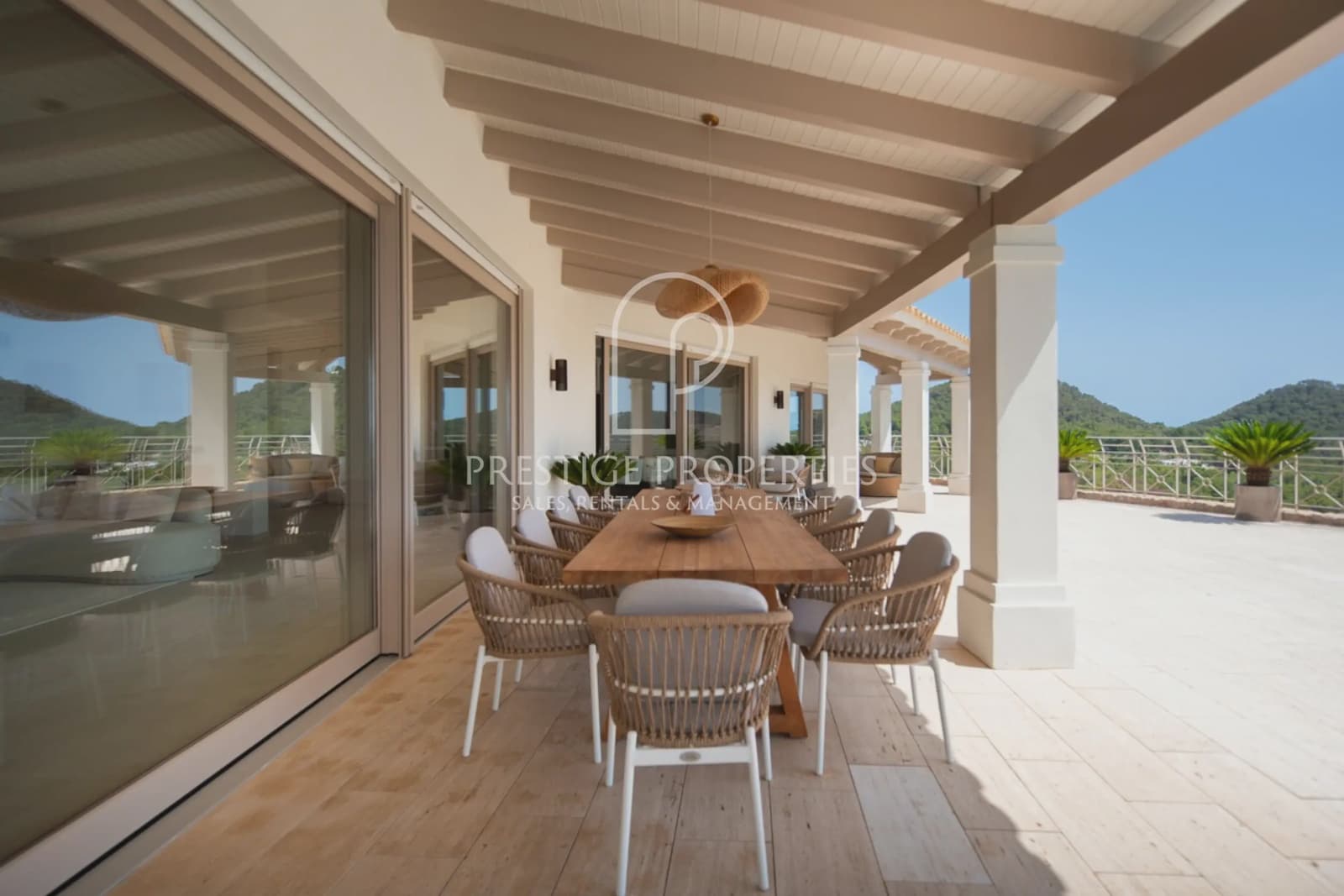 7 slaapkamer Villa te koop in Santa Eulalia / Santa Eularia met zwembad - € 7.900.000 (Ref: 8494548)