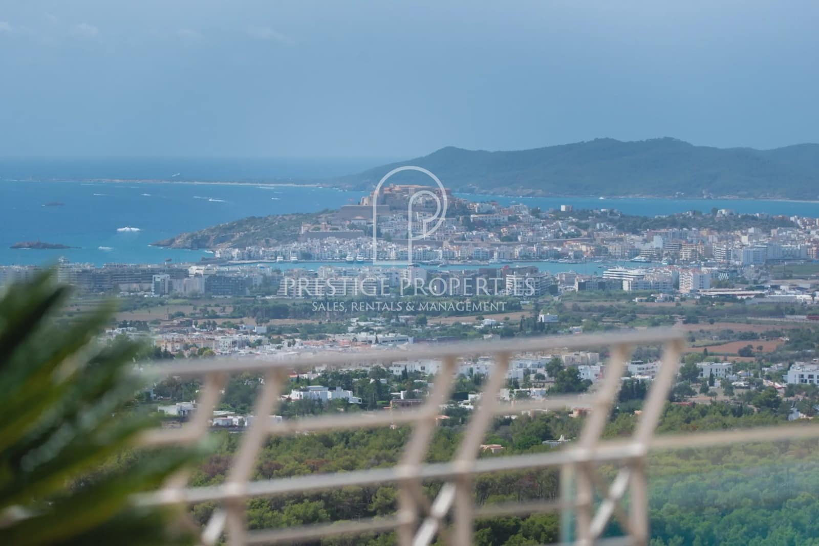 7 slaapkamer Villa te koop in Santa Eulalia / Santa Eularia met zwembad - € 7.900.000 (Ref: 8494548)