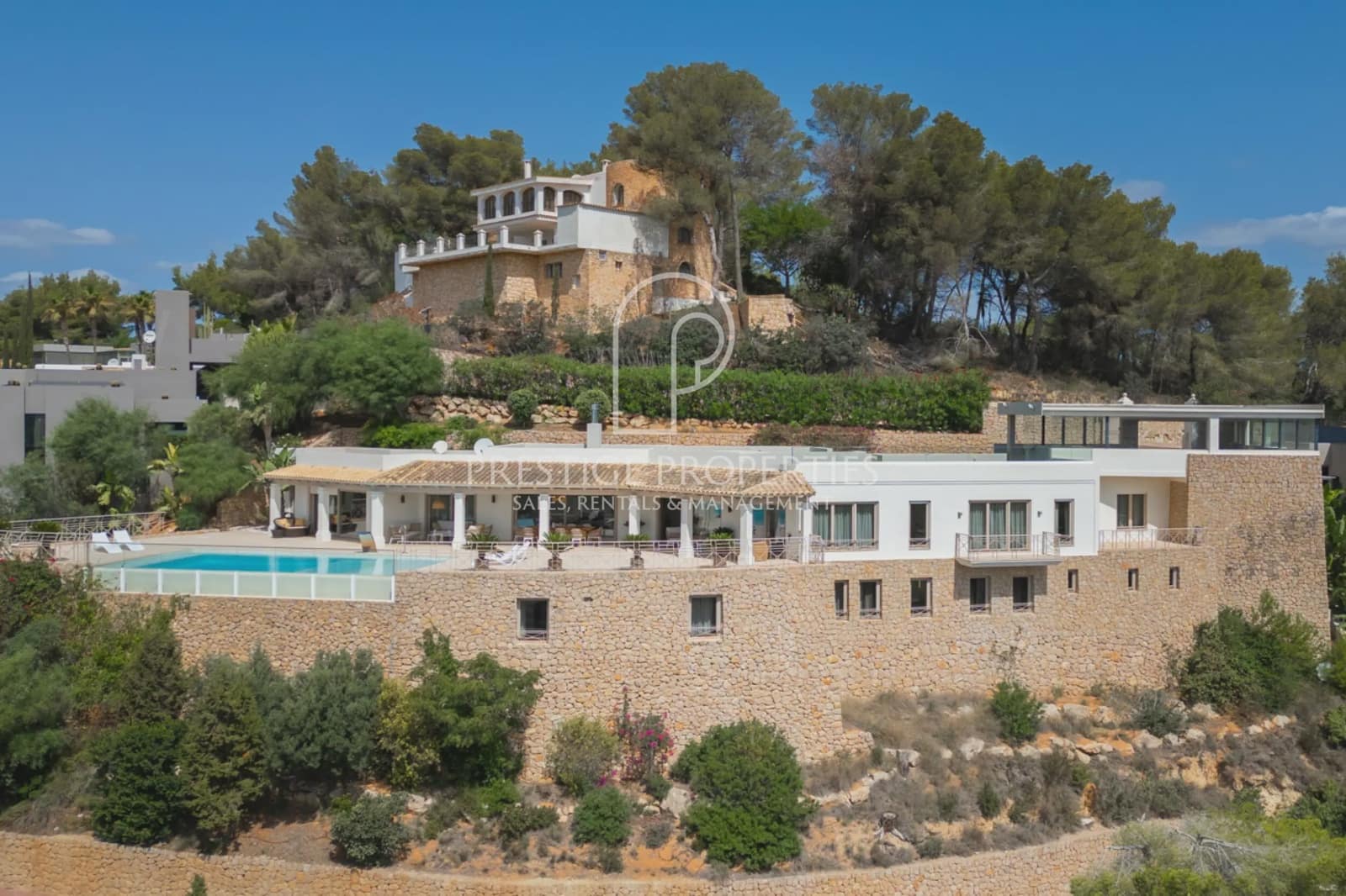 7 slaapkamer Villa te koop in Santa Eulalia / Santa Eularia met zwembad - € 7.900.000 (Ref: 8494548)