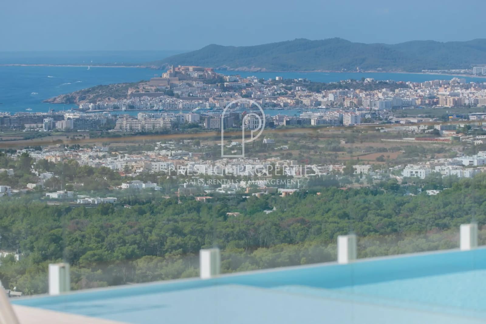 7 slaapkamer Villa te koop in Santa Eulalia / Santa Eularia met zwembad - € 7.900.000 (Ref: 8494548)